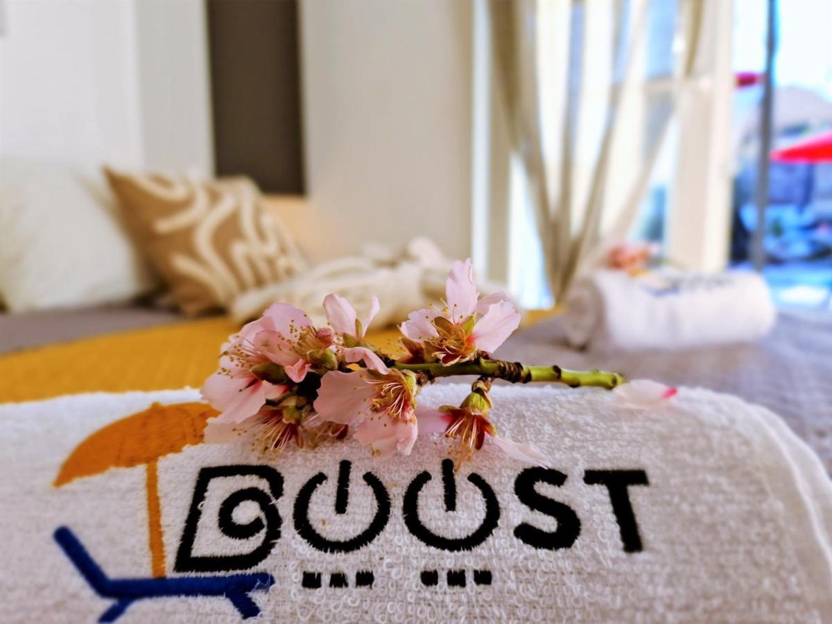 Holiday House Boost With Heated Pool Klis Экстерьер фото