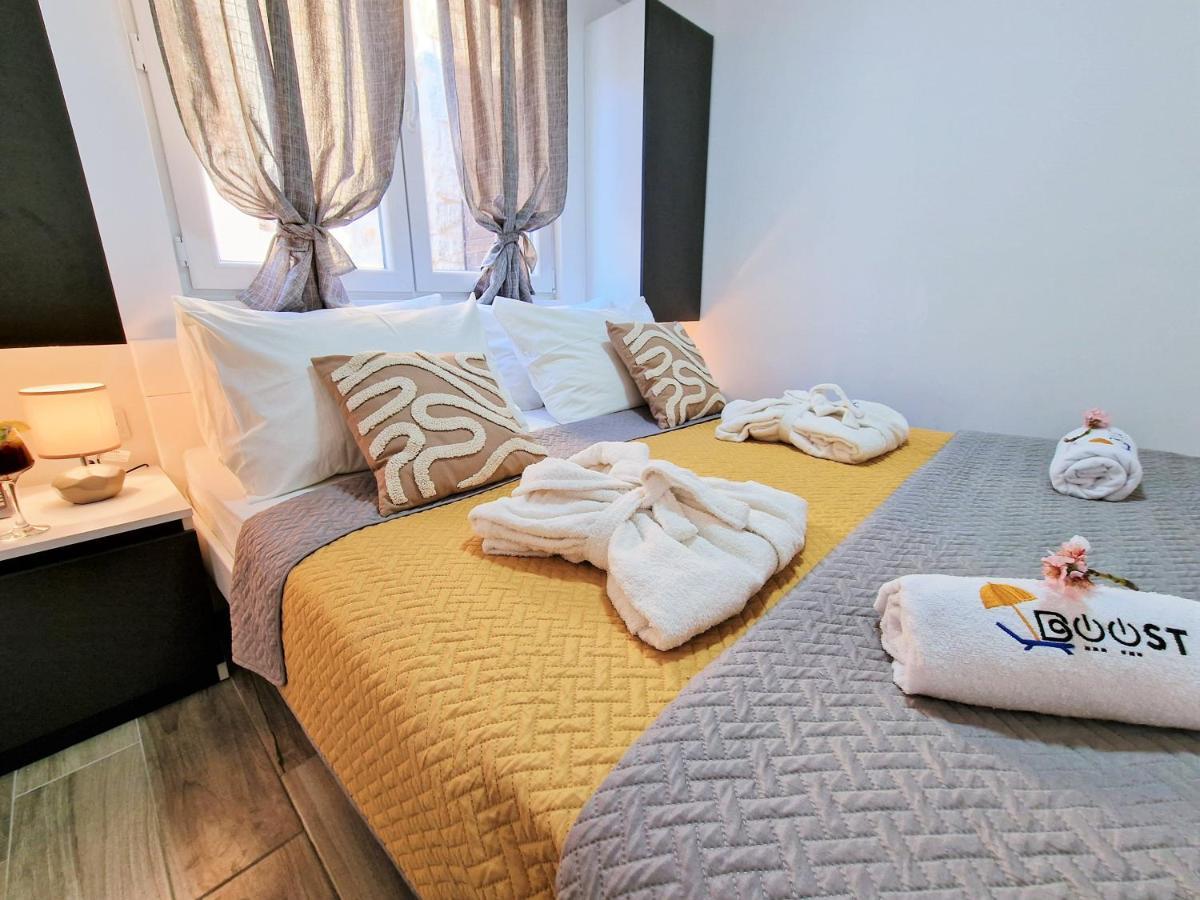 Holiday House Boost With Heated Pool Klis Экстерьер фото