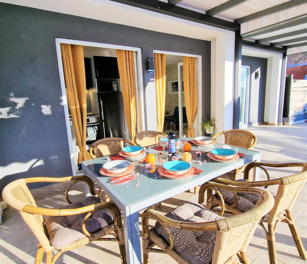 Holiday House Boost With Heated Pool Klis Экстерьер фото